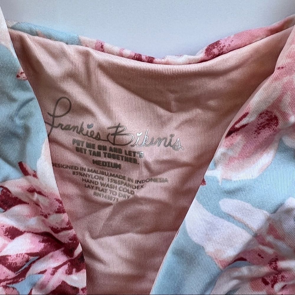 Frankie's Bikinis‎ Floral Bikini Top - Picture 6 of 6
